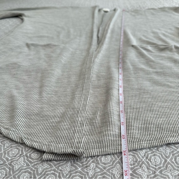 DONNI Anthropologie Gray White Lightweight Ribbed Striped Open Cardigan O/S - Picture 7 of 9
